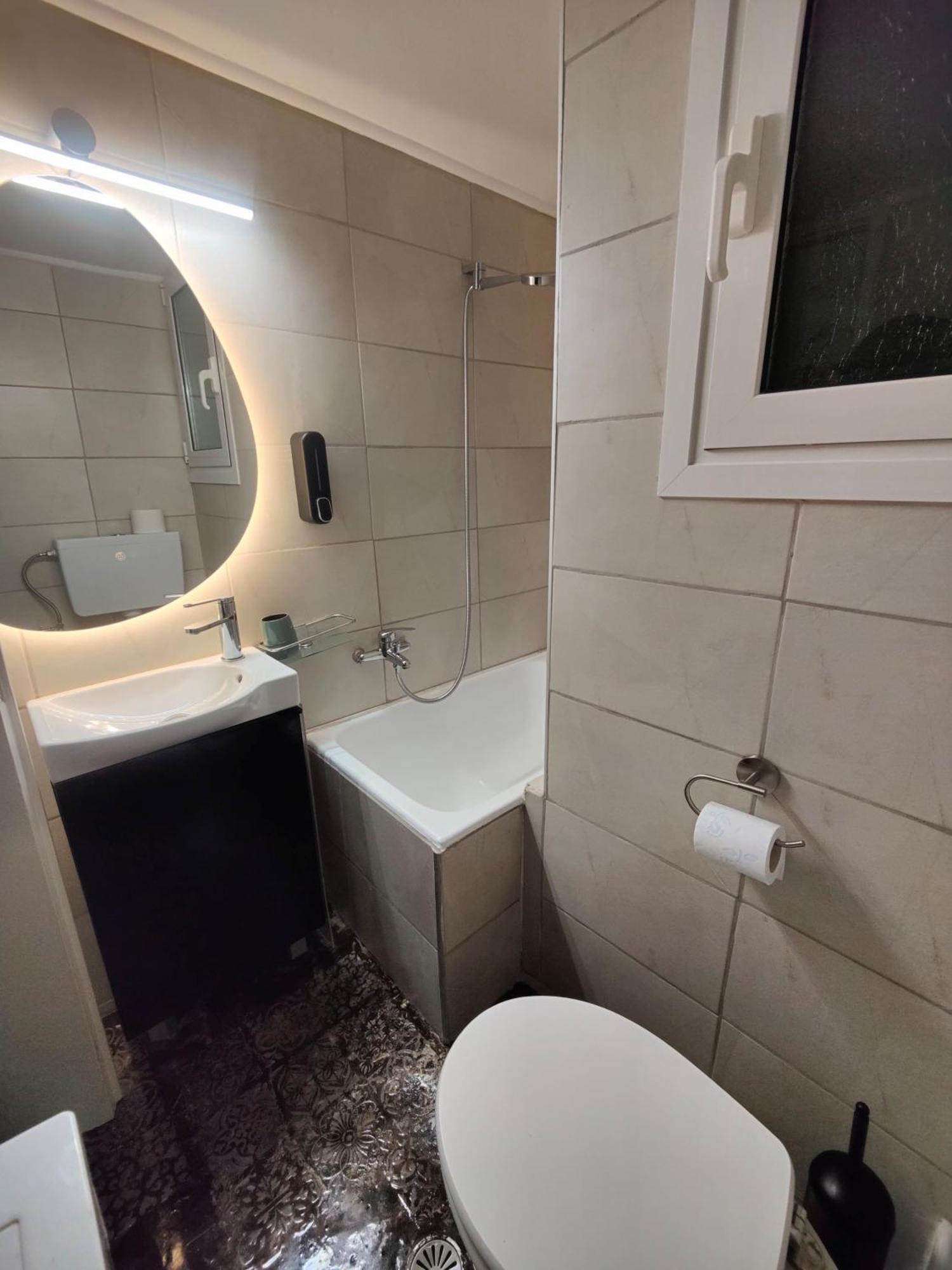 Σπίτι Για Δυο Στο Κέντρο Της Αθήνας Apartman Kültér fotó